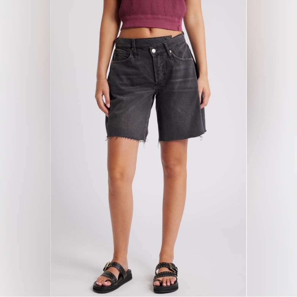 We The Free Black Boomerang 🪃 High-rise Long Shorts Black NWOT - Picture 2 of 9